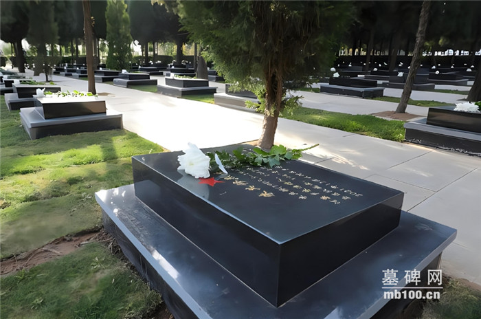 中国黑烈士陵园卧碑